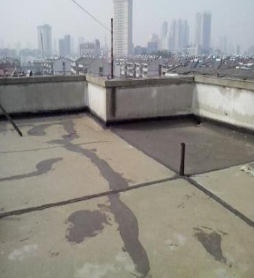睢县漏水维修 楼顶漏水是什么原因，楼顶漏水维修方法是什么?